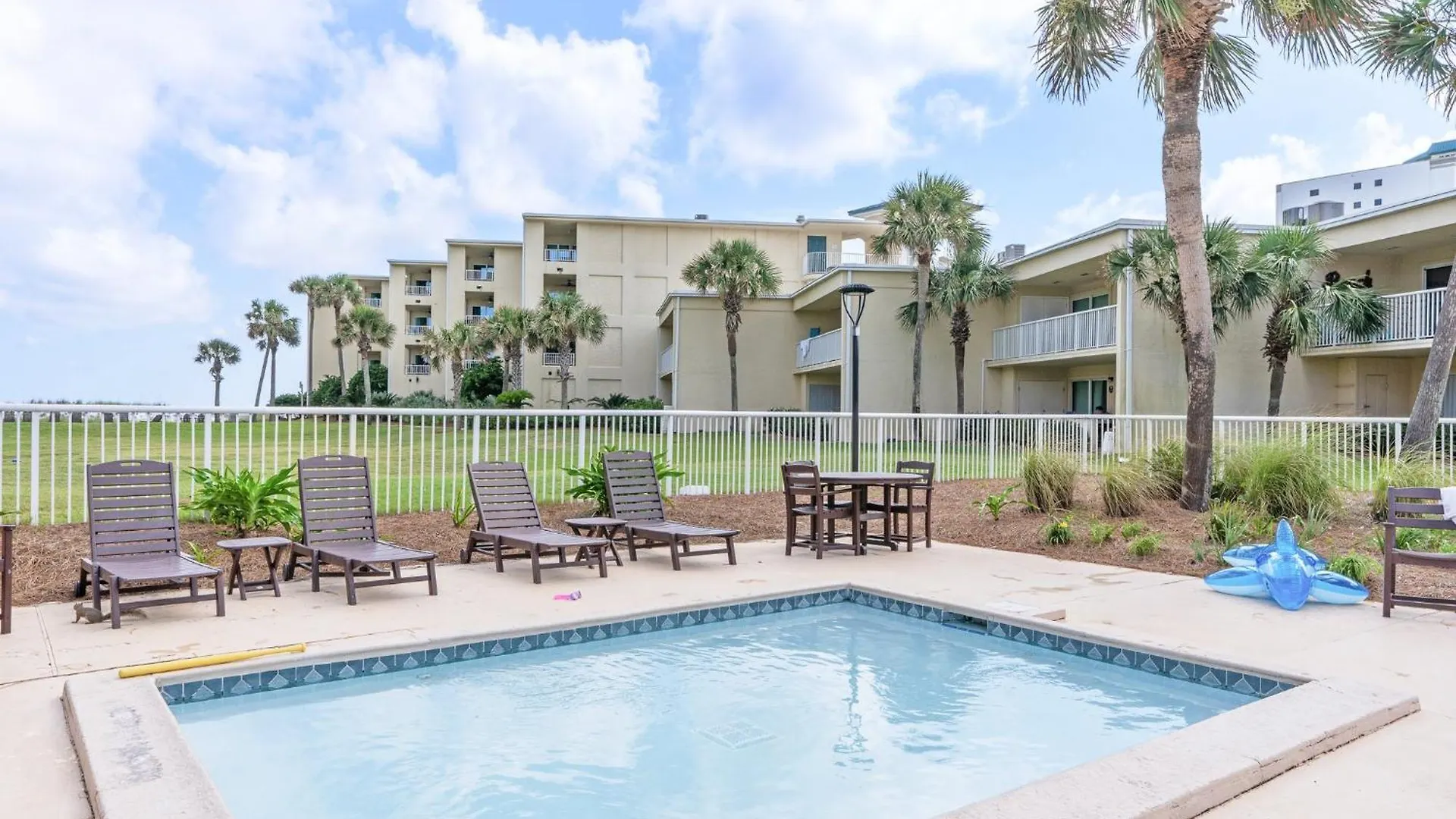 Silver Dunes Condominium 1302C By Newman-Dailey Destin Apartment